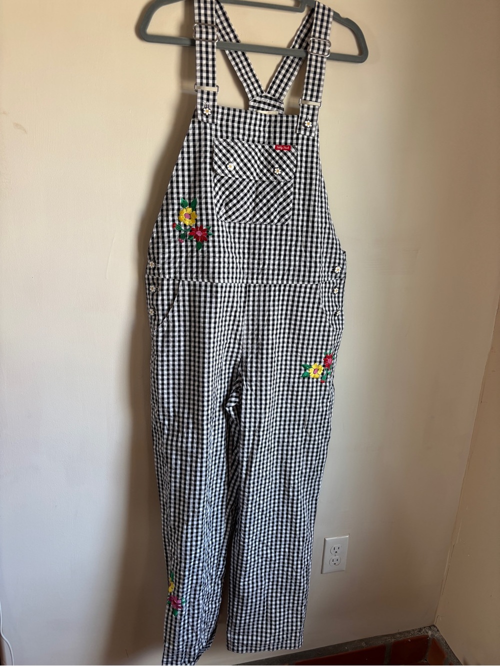 Teddy Fresh Black & White Gingham Floral Embroidered Overalls size Small